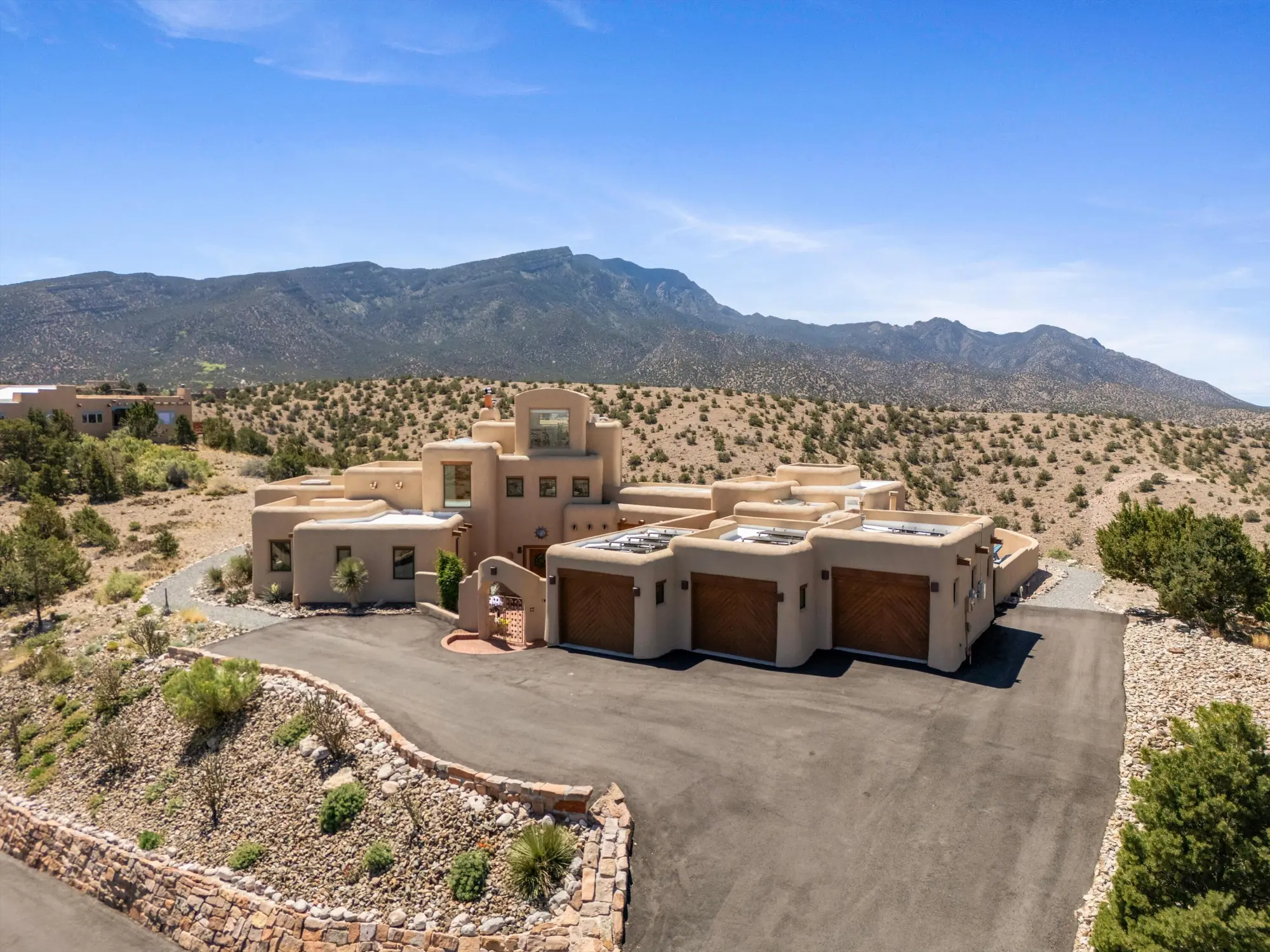 85 Overlook Drive