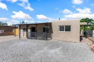 2507 Alvarado Drive NE 