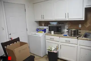 421 N Virginia Street NE 1 