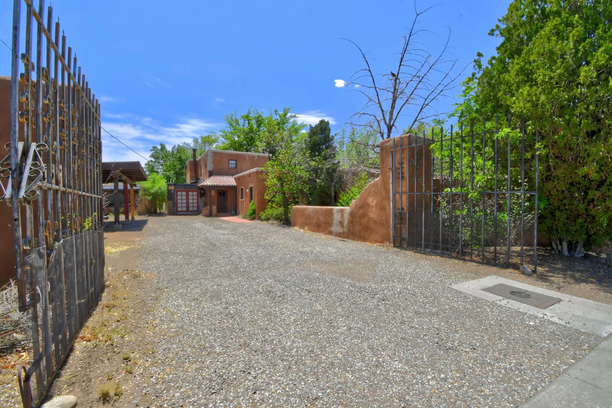 2440 Campbell Road NW