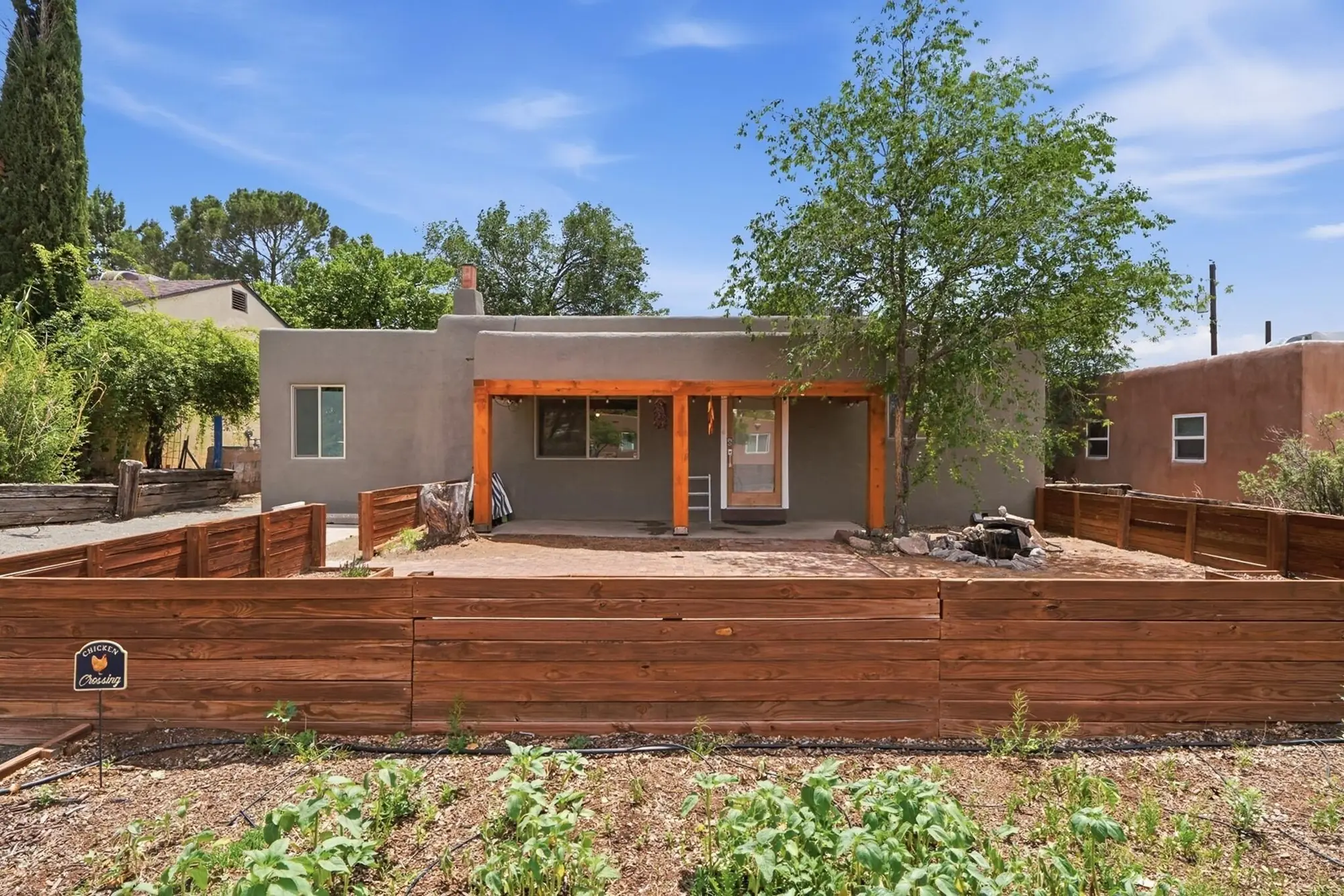 2726 Santa Clara Avenue SE