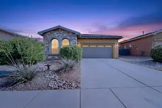 110 Zuni River Circle SW, Los Lunas