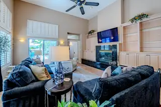 11209 Costa Del Sol NE 