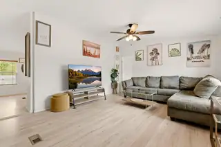 22 Guadalupe Drive 