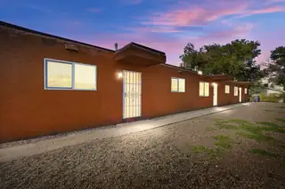 325 Tennessee Street NE, Albuquerque 