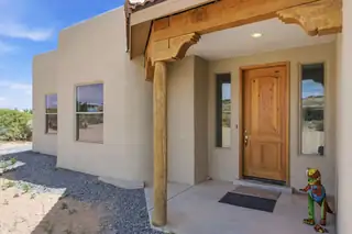 957 Camino Sin Pasada, Corrales