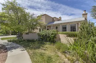 1815 Avenida Alturas NE, Albuquerque