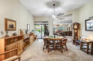 25 Los Balcones Place NE 