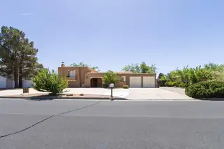 3606 Saint Andrews Drive SE 