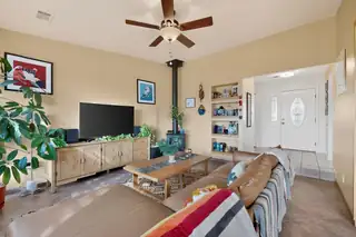 1992 Roanoke Drive NE 