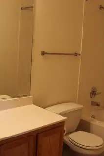 7600 W Calle Comodo NE 