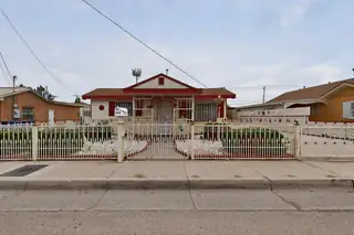 122 46th Street SW, Albuquerque