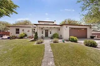 2708 Darlene Place SW 