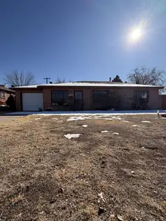 8906 Lexington Avenue NE, Albuquerque