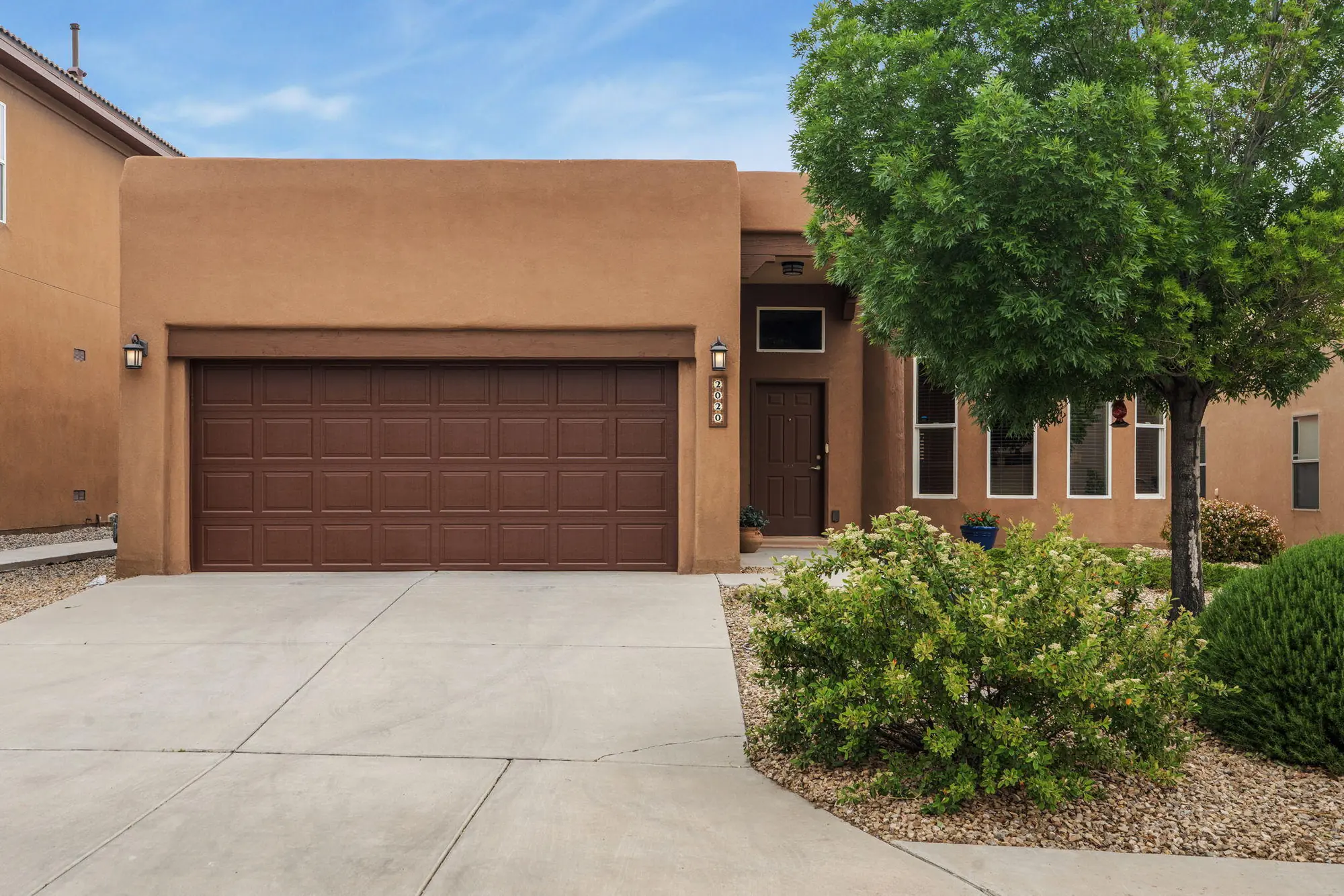 2020 Vernon Drive SE