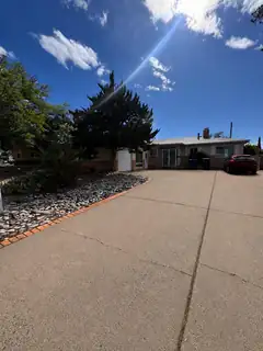 1205 Valencia Drive NE, Albuquerque 