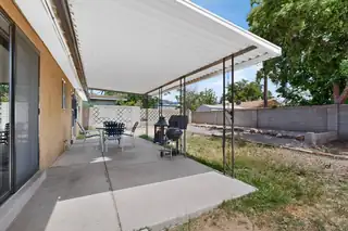 1128 Glorieta Street NE 