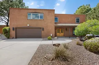 3205 Embudito Drive NE 