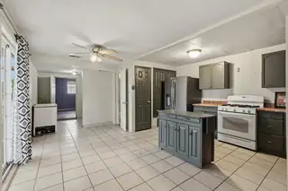 1928 Doris Place 1 
