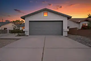 919 Sunbird Road SW, Albuquerque