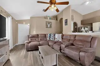 27 Violeta Place 