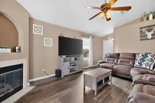 27 Violeta Place 
