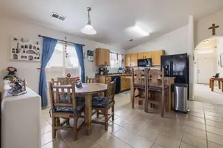 2700 Violeta Circle SE 