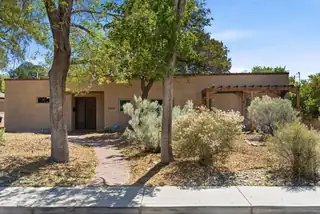 808 Parkland Circle SE, Albuquerque 