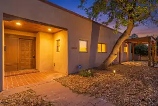 808 Parkland Circle SE 