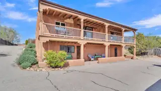 424 Apodaca Street 