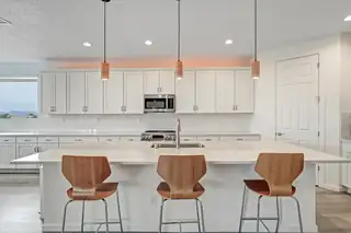 3321 Wolf Tail Loop NE 
