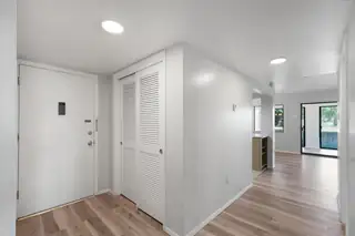 937 Country Club Drive SE APT F 