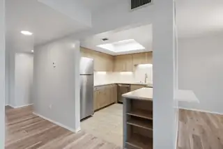 937 Country Club Drive SE APT F 
