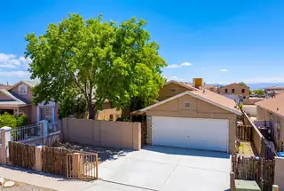 1932 Desert Breeze Drive SW, Albuquerque 