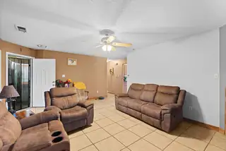 1932 Desert Breeze Drive SW 