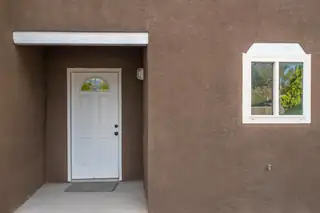 303 Oreja De Oro Drive SE 
