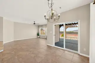 328 Paseo Vista Loop NE 