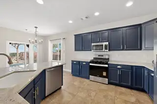 328 Paseo Vista Loop NE 