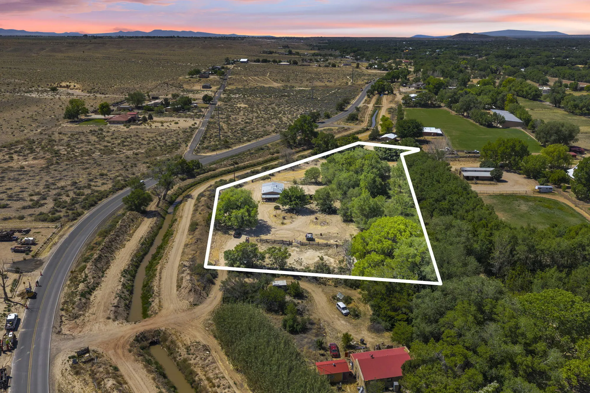 211 La Ladera Road