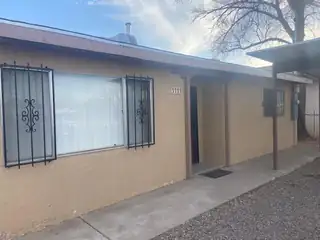 1111 Camino Del Llano, Belen 