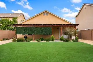 1261 Avenida Esplendida NW 