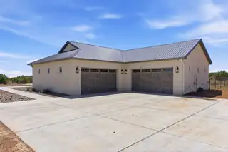250 Entranosa Road 