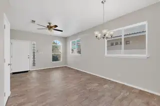 232 Chaparral Loop SE 