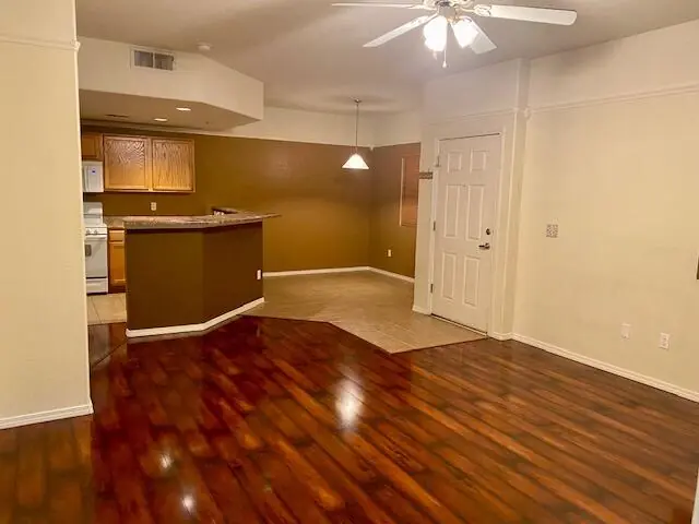 6800 Vista Del Norte Drive NE 622