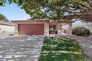 505 Medina Meadows Drive NE 