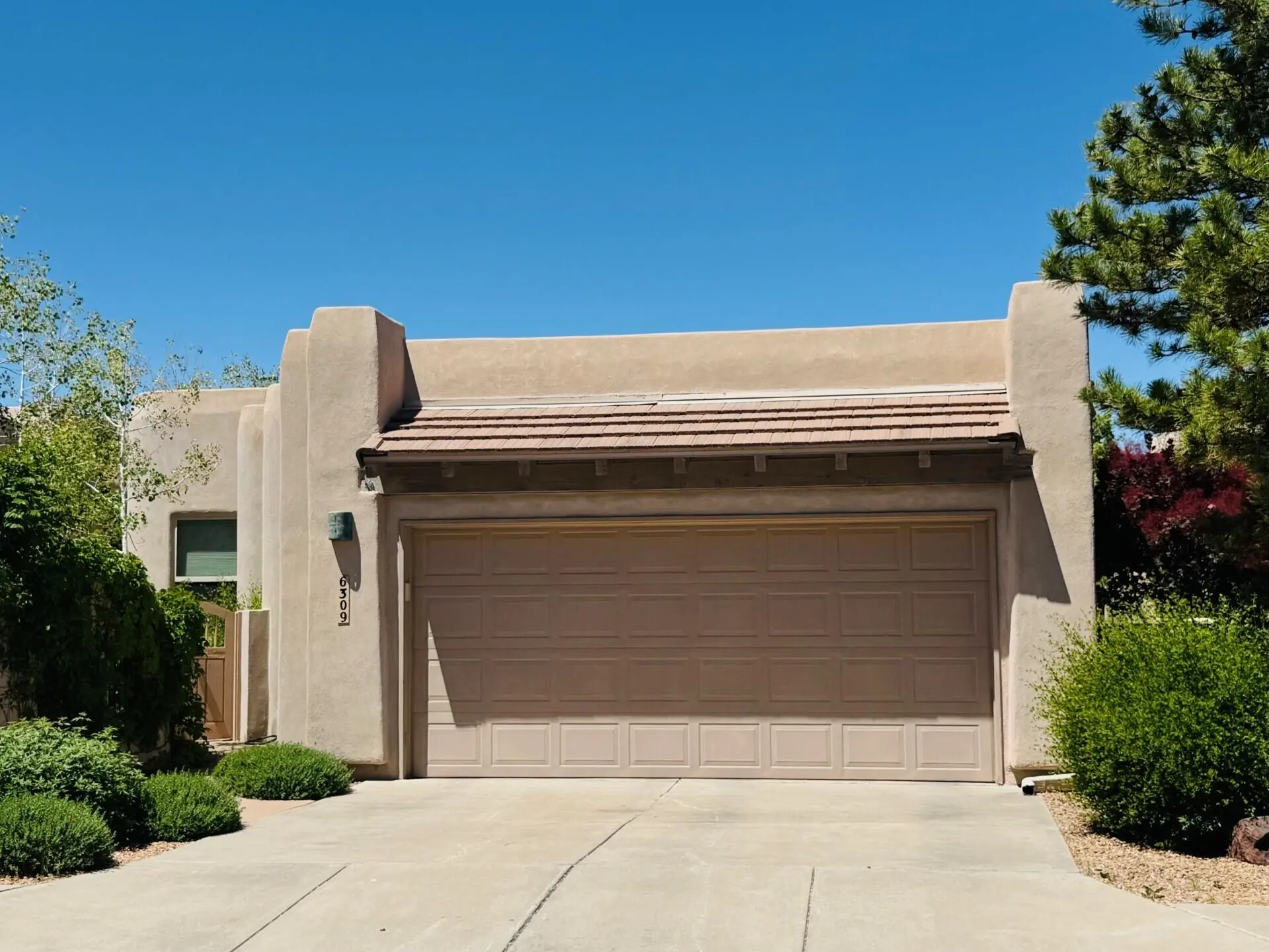 6309 Greyleaf Trail NE