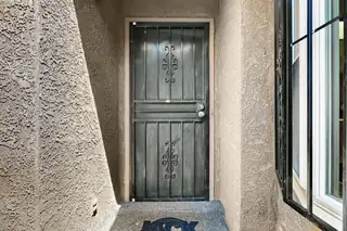 10433 Camino Del Oso NE 