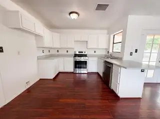 14 Milton Loop 