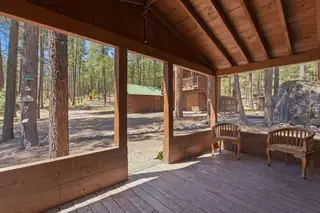 382 Horseshoe Hollow 