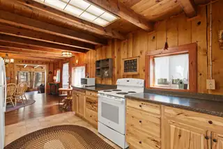 382 Horseshoe Hollow 